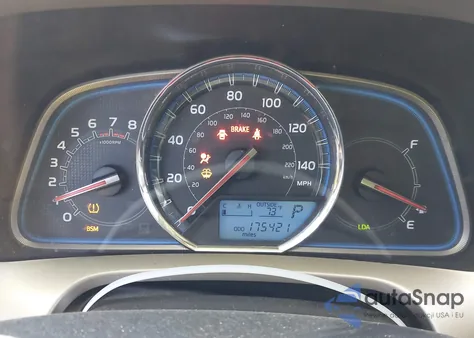 2014 Toyota Rav4 Limited z USA, uszkodzony, nr VIN 2T3YFREV1EW098050